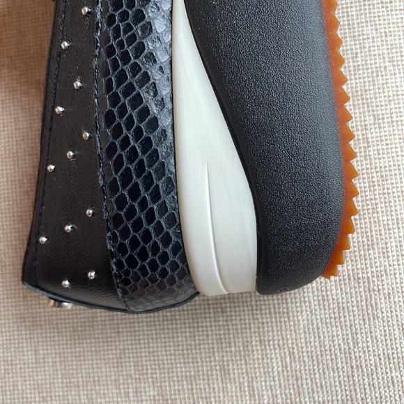 NWOT DONALD PLINER LIZZEE COMFY SLIP ON STUDDED PLATFORM LEATHER SHOES SIZE 8M - Picture 17 of 17